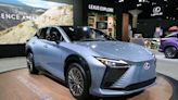 2022 洛杉磯車展現場直擊：品牌首款進軍美國的純電代表 Lexus RZ450e