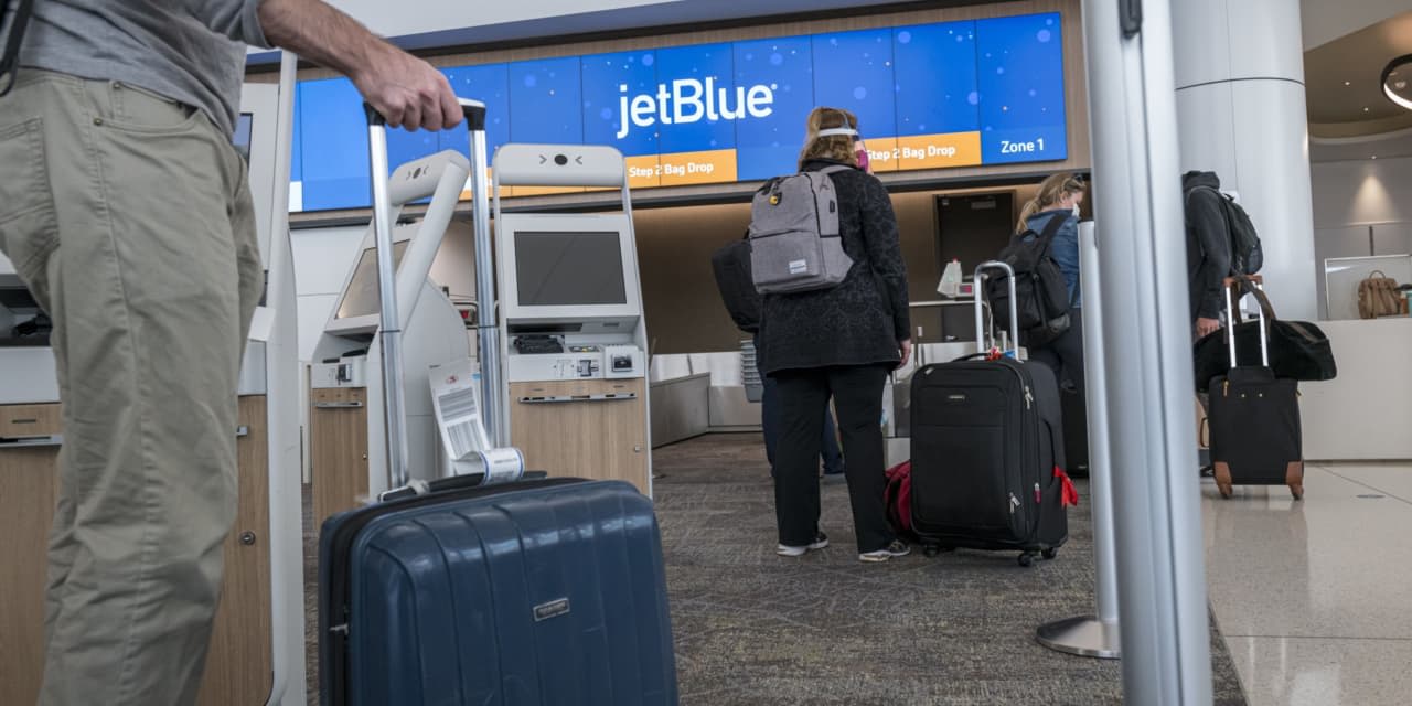 JetBlue Stock Tumbles After Earnings Report. Why It’s Dragging Down Other Airlines.