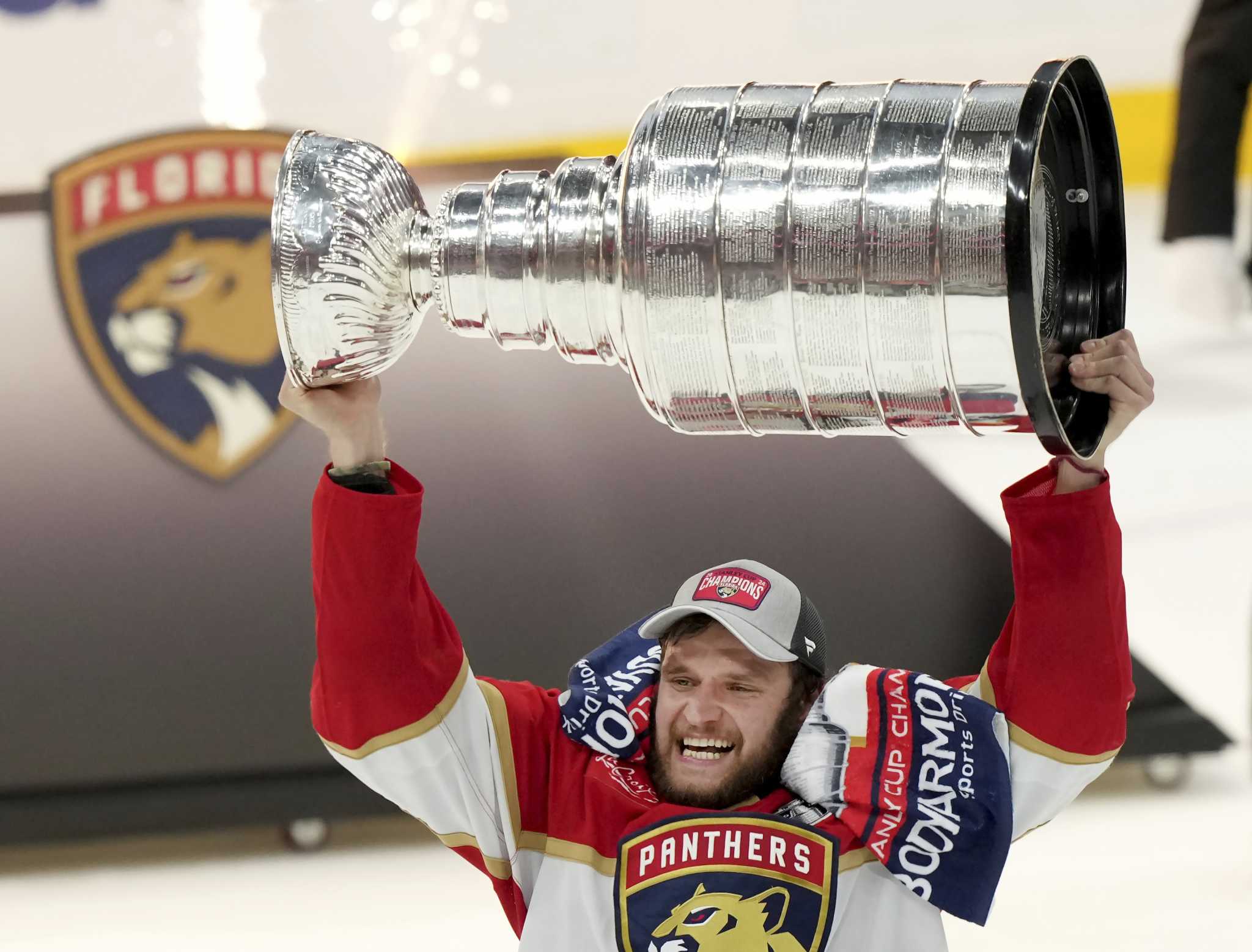 Panthers' Aleksander Barkov becomes the first Stanley Cup-winning captain from Finland