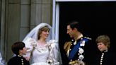 El papel protagonista de Camila Parker-Bowles en la boda de Carlos de Inglaterra y Lady Di: fue vestida de blanco