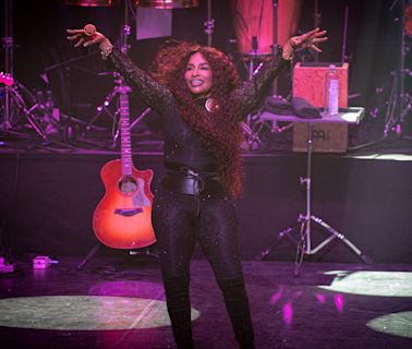 Chaka Khan at Meltdown, review: septuagenarian gets the Festival Hall jumping with glitterball moves