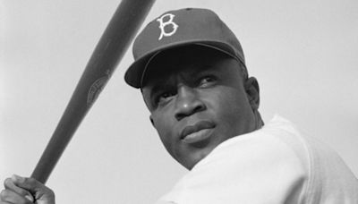 New Jackie Robinson Statue To Replace One Stolen From Kansas Park Earlier This Year
