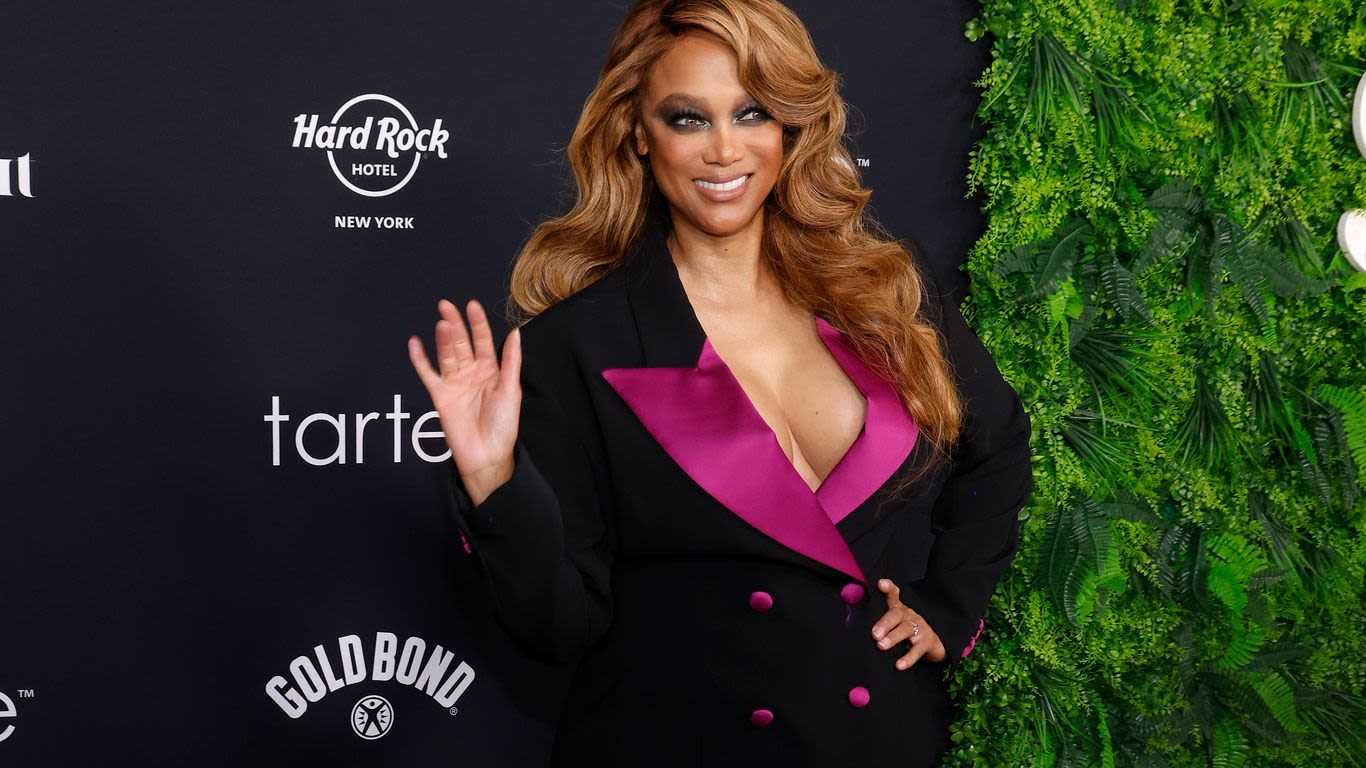 Tyra Banks is opening a "smize" cream shop in D.C.