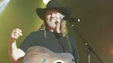 Trace Adkins on Working With Susan Sarandon: 'You Just Have to Swim in Her Wake and Hang On'