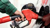 ¿Cuánto combustible gasta realmente un auto? - La Tercera