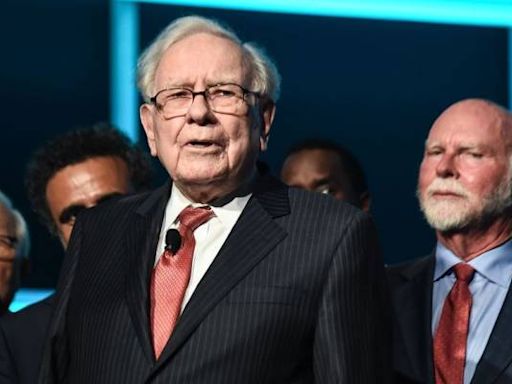 Warren Buffett said we won't measure success by how much money we have when we're older — here's what counts