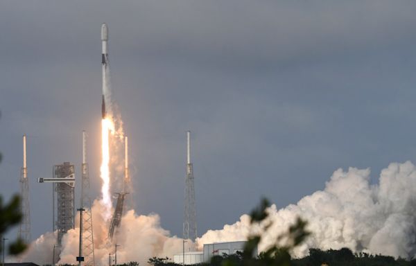 SpaceX to launch rocket carrying Starlink satellites to low-Earth orbit from Florida