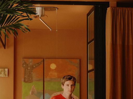 Troye Sivan on Layering Scents, Queering Space, and the Chicest Way to Store Eggs