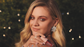 CoverGirl Kelsea Ballerini Created Her “Dream” Glitter Eyeshadow for All Your Holiday Looks
