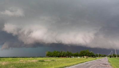 Severe thunderstorm warning in effect for a NE Kansas counties