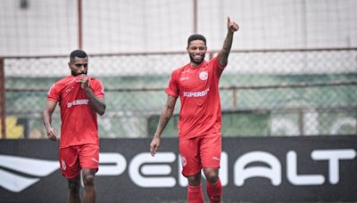Com Romário na arquibancada, America bate a Cabofriense e lidera a Série A2 do Carioca | Esporte | O Dia