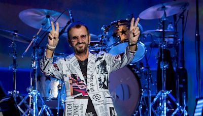 Ringo Starr cumple 84 años y esparce su mensaje de "paz y amor" en Los Ángeles