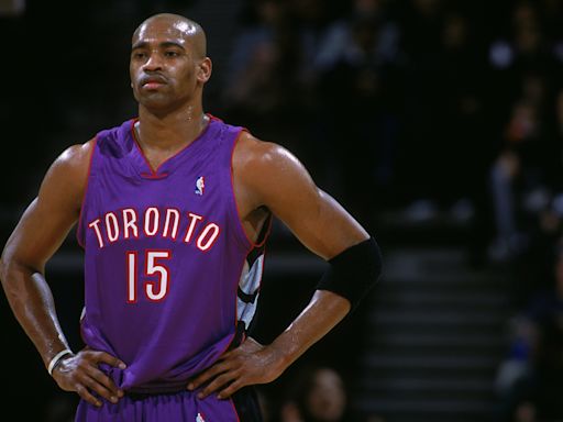 Raptors fans torn over team's decision to retire Vince Carter's jersey: Kyle Lowry 'should be first'