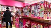 Toymaker Mattel braces for dull holiday demand