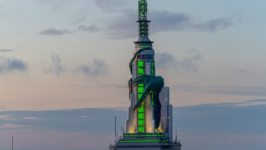 Giant Dragon Atop the Empire State Building Marks the Return of HBO's House of the Dragon | LBBOnline