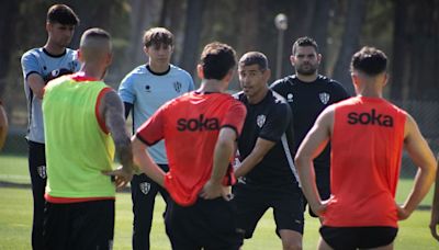 La SD Huesca disputa su primer amistoso ante el Tarazona