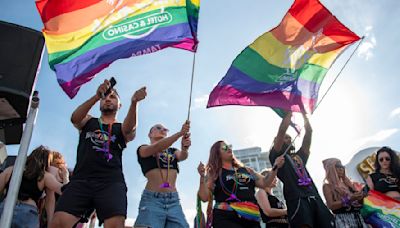 Live updates: St. Pete Pride parade returns amid record-breaking heat