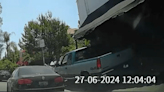 Conductor choca contra un restaurante en Los Feliz y se escapa