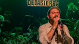 Delasierra, el artista que fusiona la herencia musical latinoamericana viene con estreno