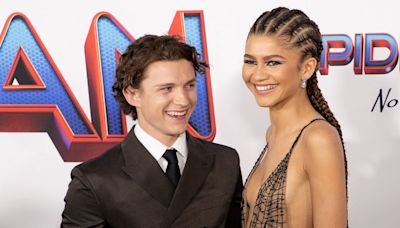 Zendaya Waving At Tom Holland Watching Her On The Red Carpet At The Challengers Premiere Is All Kinds Of Adorable