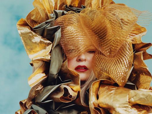 Sia’s ‘Unstoppable’ Hits 100-Week Milestone on Adult Contemporary Chart