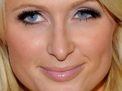 People Are Just Realising Paris Hilton's Eyes Aren't Blue, And I Feel Gaslit