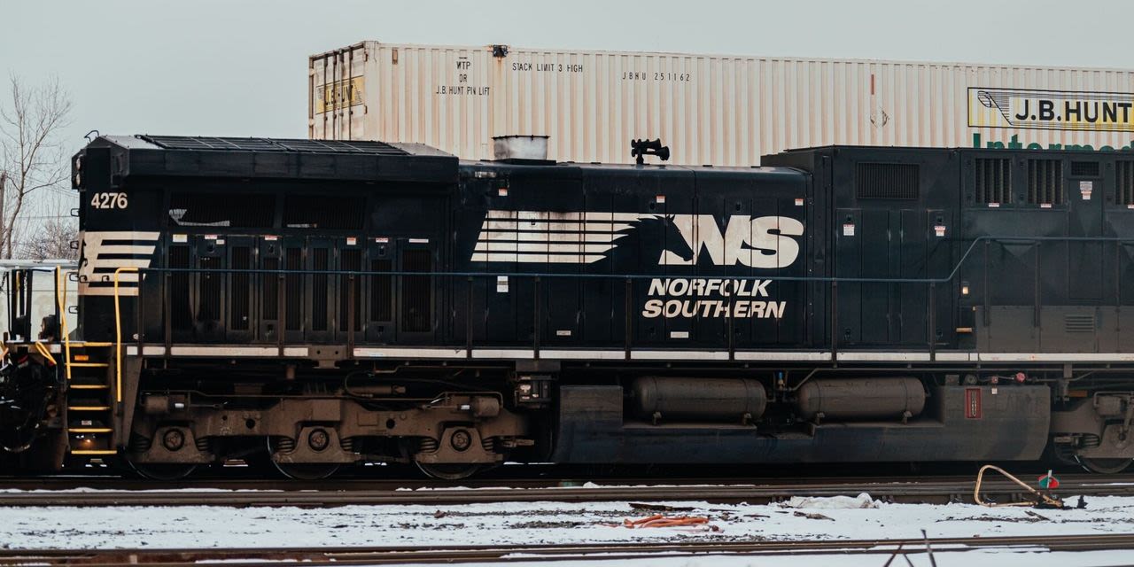 Glass Lewis Backs 6 Activist Nominees for Norfolk Southern’s Board