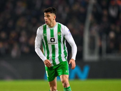 Acuerdo del Betis con Marc Roca por si el Leeds no sube