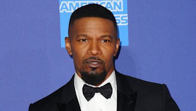 Jamie Foxx 'Partially Paralyzed and Blind' After 'Pressured' to Get COVID Vaccine, Journalist Says