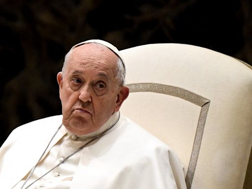 Papa afirma que governos endividados não podem impor privações 'indignas' à população | Mundo e Ciência | O Dia