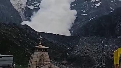 Kedarnath avalanche: Huge cloud of snow hits Gandhi Sarovar