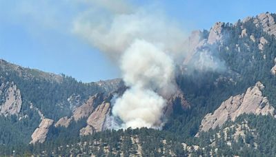 New Colorado wildfire sends up smoke in Boulder, NCAR evacuated due to "Dinosaur Fire"