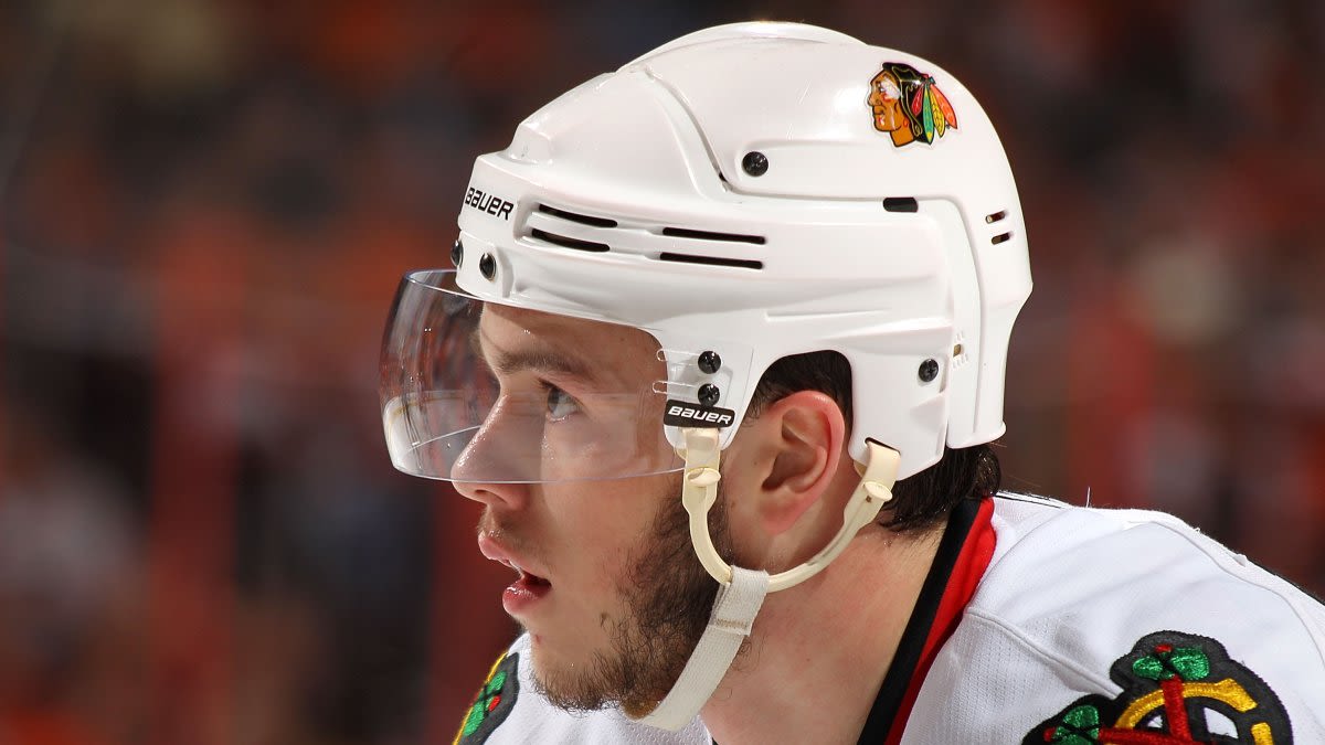 Jonathan Toews lists his Lincoln Park penthouse condo for $4.7 million: Report