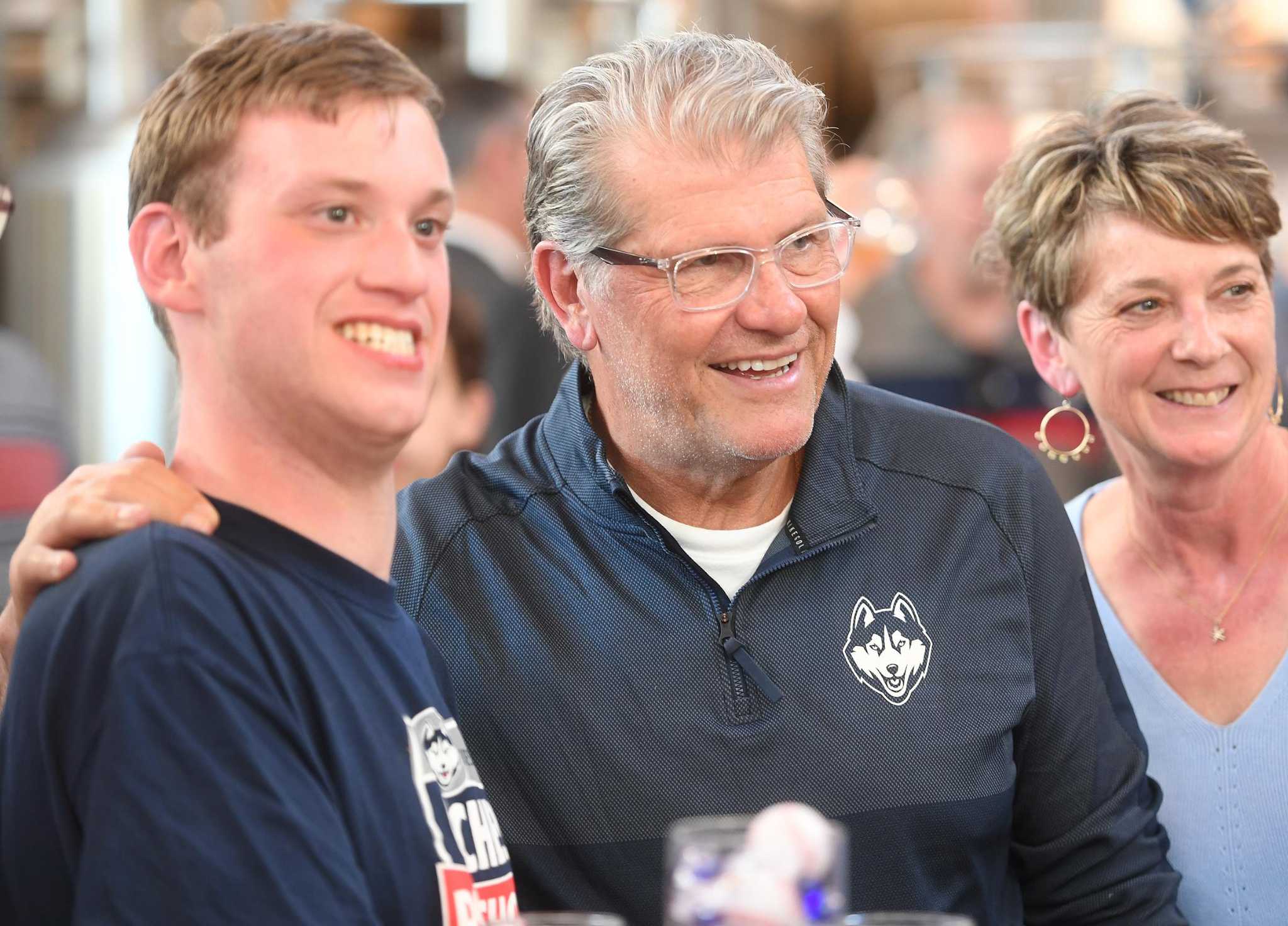 UConn Coaches Road Show returns in June. Here's where Dan Hurley, Geno Auriemma will appear