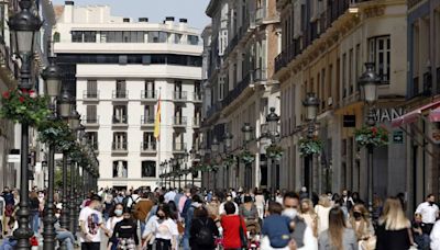 Málaga, una de las pocas provincias de España donde crece la población en el último año