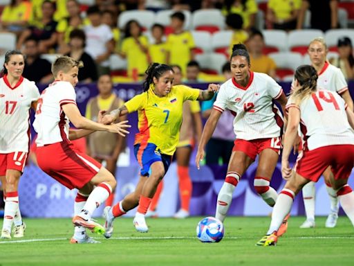 Colombia logra inédito pase a cuartos del fútbol femenino olímpico