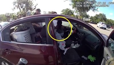 Policía de Florida rescata a niña de 1 año encerrada en un auto