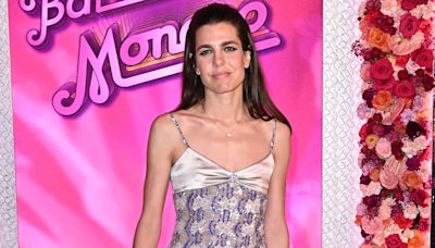 Carlota Casiraghi triunfa con su peinado 'coquette' en el Baile de la Rosa