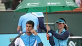 Carlos Alcaraz vs. Jannik Sinner semifinal at BNP Paribas Open restarts after 3-hour delay