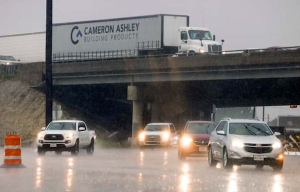 Dallas-Fort Worth may have heavy rainfall, flooding as Hurricane Beryl moves into Texas