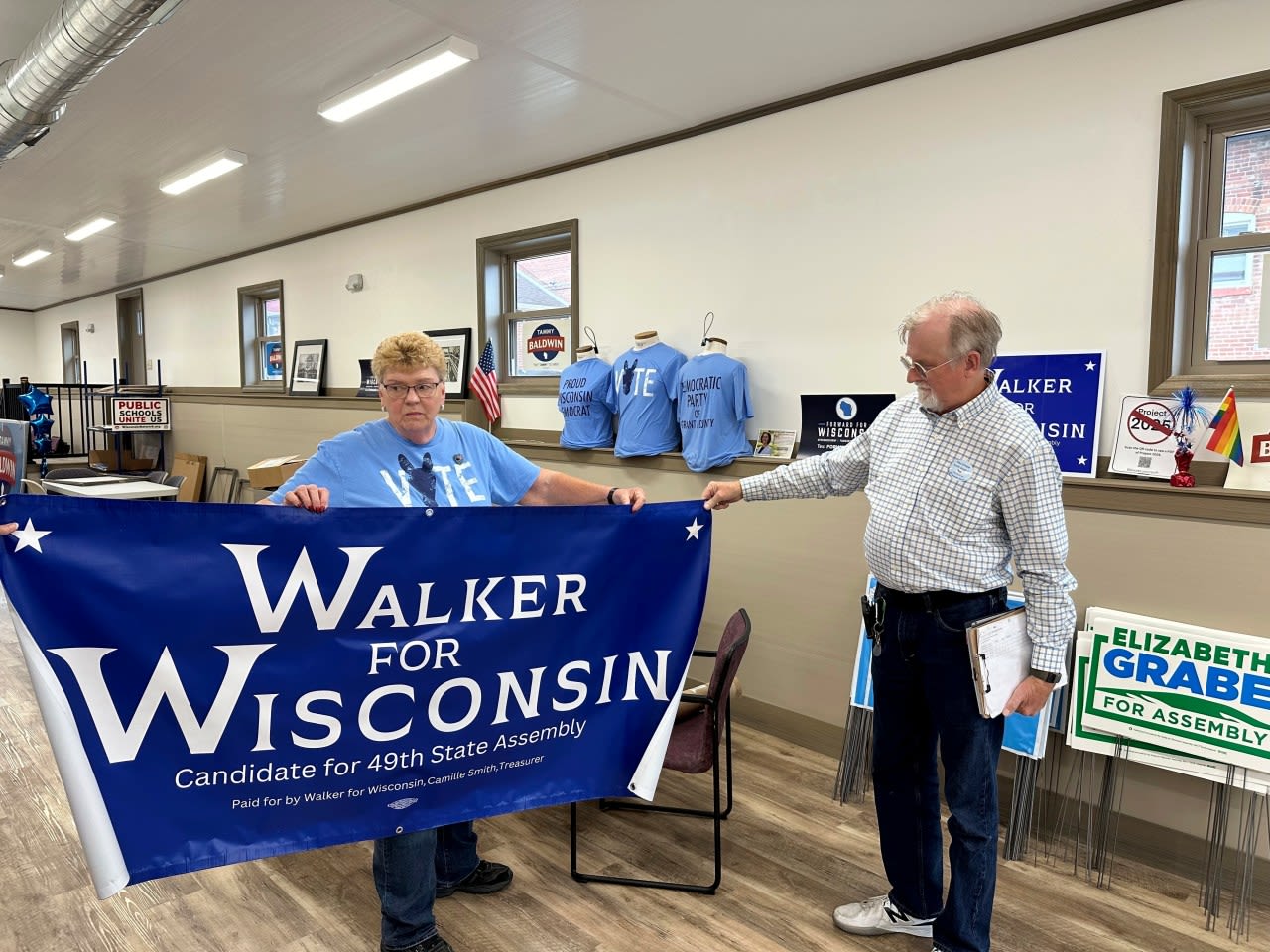 Scott Walker’s campaign baffles Wisconsin voters who mistake him for more famous namesake