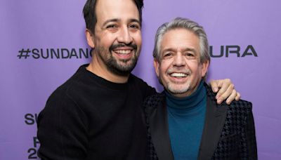 Lin-Manuel Miranda acompañará a su padre en la presentación de Incansable