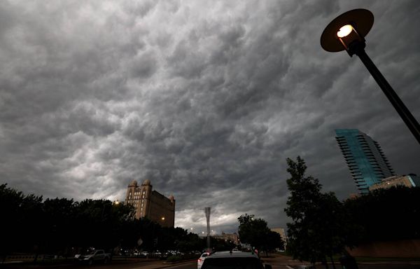 Storms to bring heat relief to Dallas-Fort Worth. Here’s when things cool down