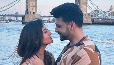 Karan Kundrra, Tejasswi Prakash Share Romantic Photos From London Vacation Amid Breakup Rumours - News18