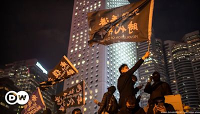 香港新煽動罪作出首兩例判決 – DW – 2024年9月20日