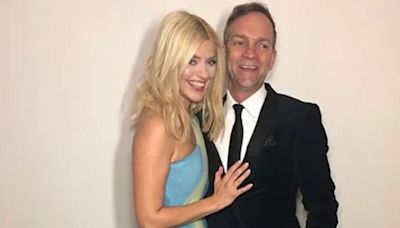 Holly Willoughby 'torn' over time apart from husband as she leaves UK
