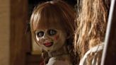 Maldição? Annabelle original pega fogo e causa medo no Rio