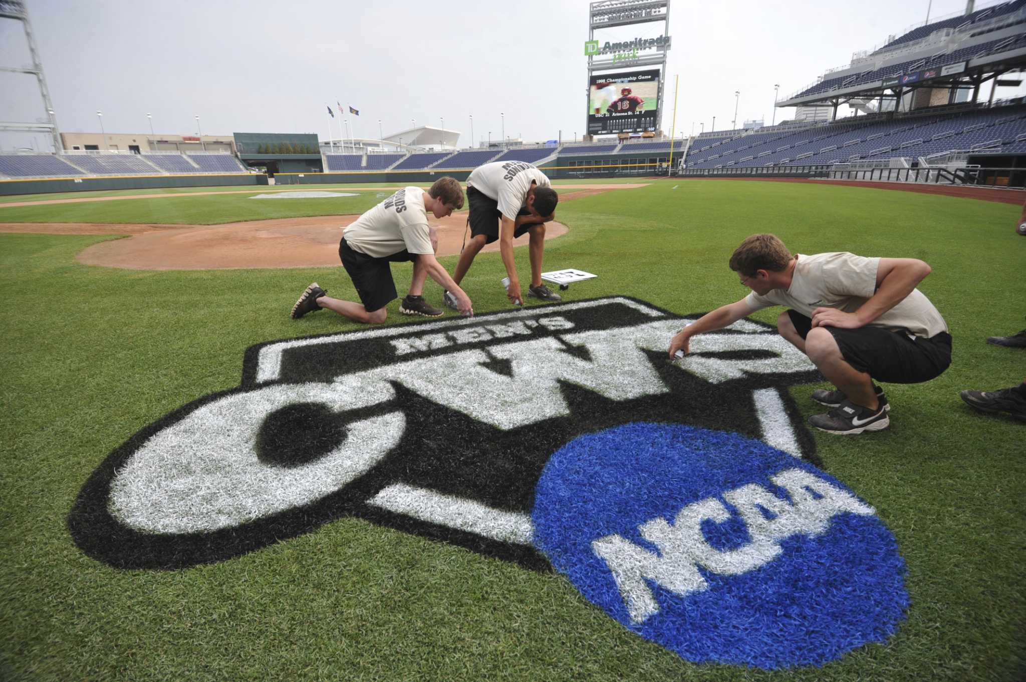 Breaking down the teams playing for national championship at the College World Series