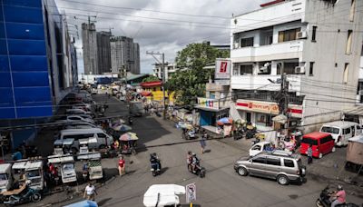 Philippines May Cut Key Rate by Up to Half Point This Year