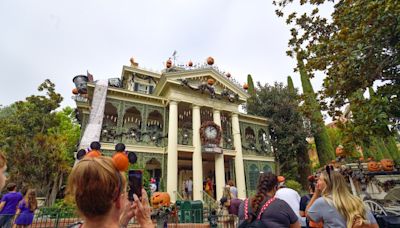 Disneyland’s Haunted Mansion Holiday to reopen with virtual queue